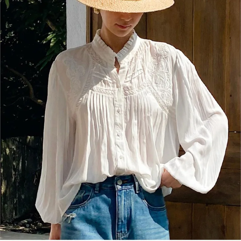 2025 Spring New Women's French White Shirt Splicing Lace Embroidery Design Ladies Shirt Long Sleeve Casual Holiday Beach Tops
2025 Spring New Women's French White Shirt Splicing Lace Embroidery Design Ladies Shirt Long Sleeve Casual Holiday Beach Tops