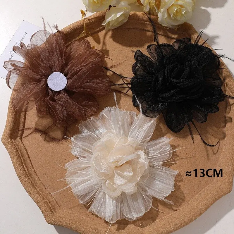 Винтажные тканевые цветы камелии для DIY украшений, 3 шт., оптом, большие цветочные элементы для свадебных и праздничных украшений, оптовый поставщик
Винтажные тканевые цветы камелии для DIY украшений, 3 шт., оптом, большие цветочные элементы для свадебных и праздничных украшений, оптовый поставщик