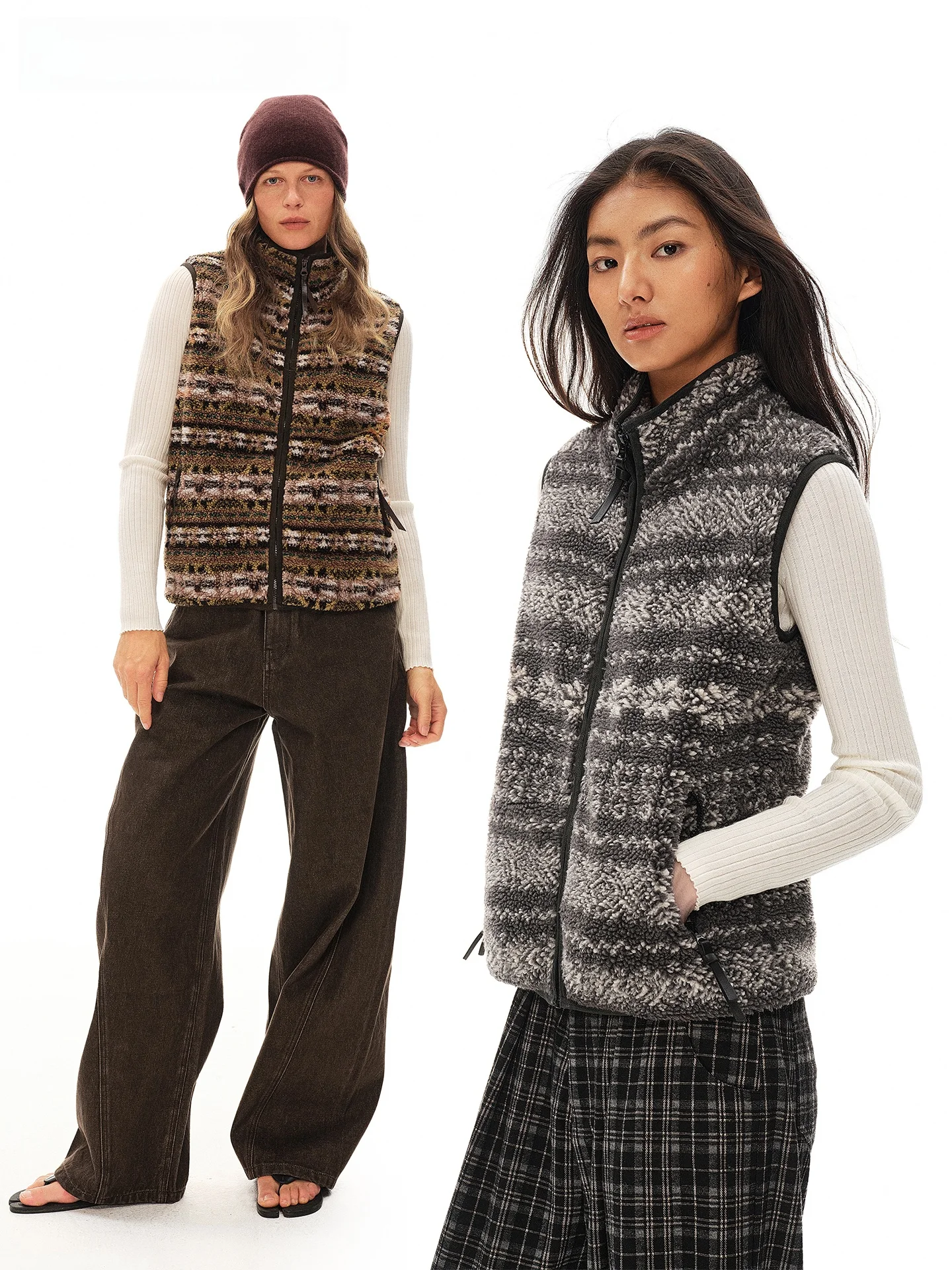 Right above Retro Fair Isle Pattern Lamb Fur Soft Vest Warm Winter Svel Jaet Polyester Fiber Thiened Zipper Closure
Right above Retro Fair Isle Pattern Lamb Fur Soft Vest Warm Winter Svel Jaet Polyester Fiber Thiened Zipper Closure