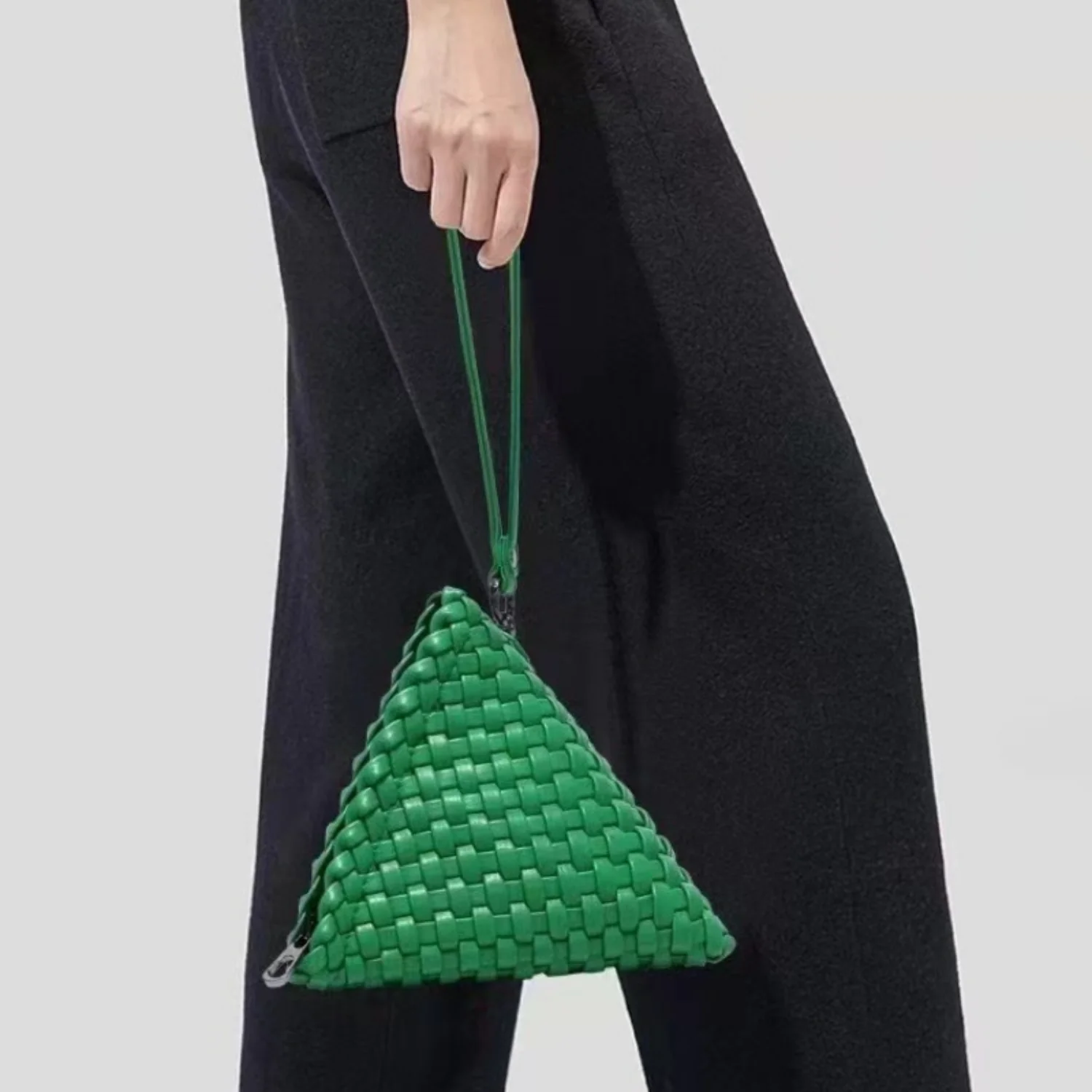 Stylish Braided Triangle Coin Purse with Mini Solid Color Zipper Pouch and Personalized Accessory Bag Including Wrist Strap
Stylish Braided Triangle Coin Purse with Mini Solid Color Zipper Pouch and Personalized Accessory Bag Including Wrist Strap