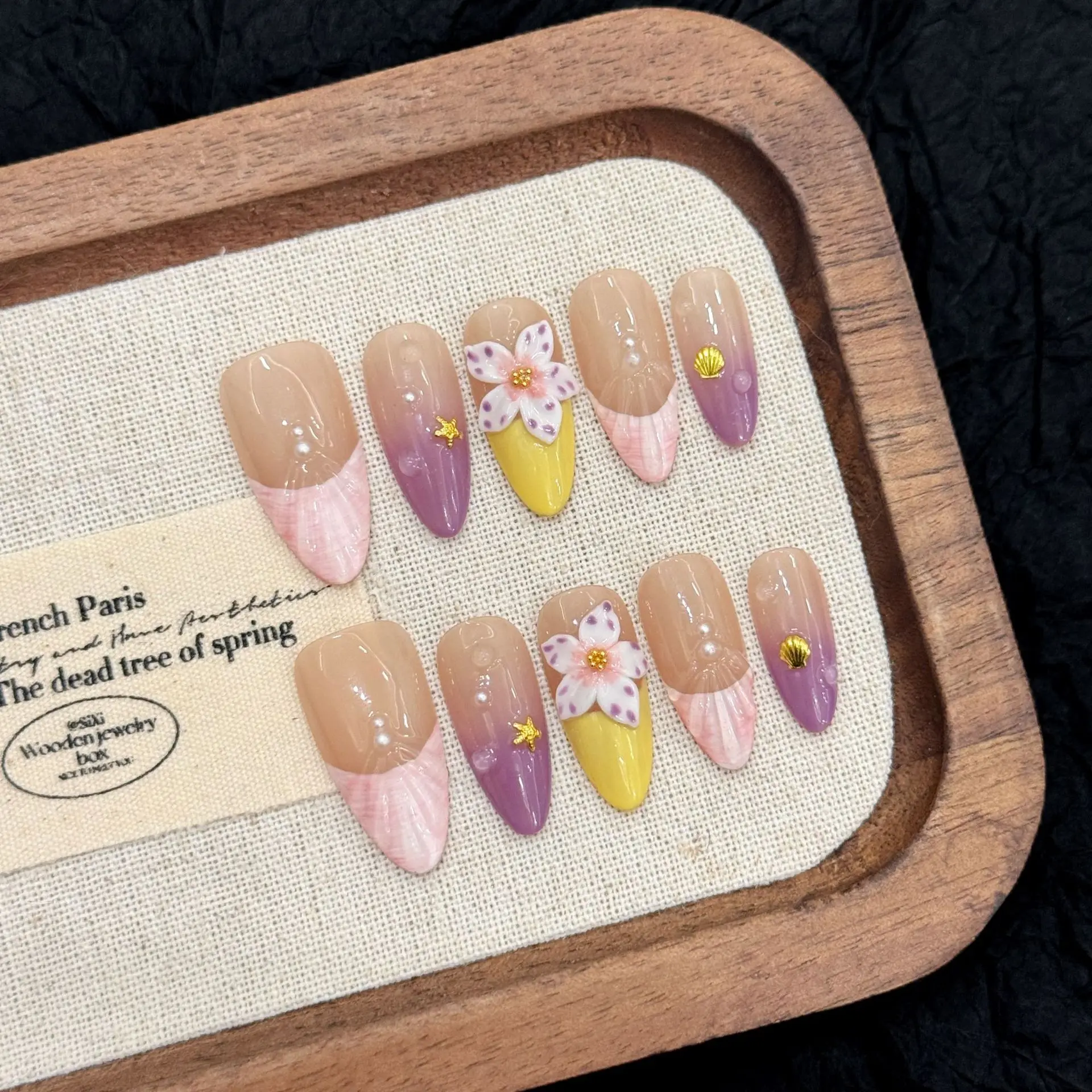 10 PCS Luxury Handmade Press on Nails Middle Almond Purple smudge Design with 3-PIECE Tool Adhesive Nail Glue Tabs
10 PCS Luxury Handmade Press on Nails Middle Almond Purple smudge Design with 3-PIECE Tool Adhesive Nail Glue Tabs