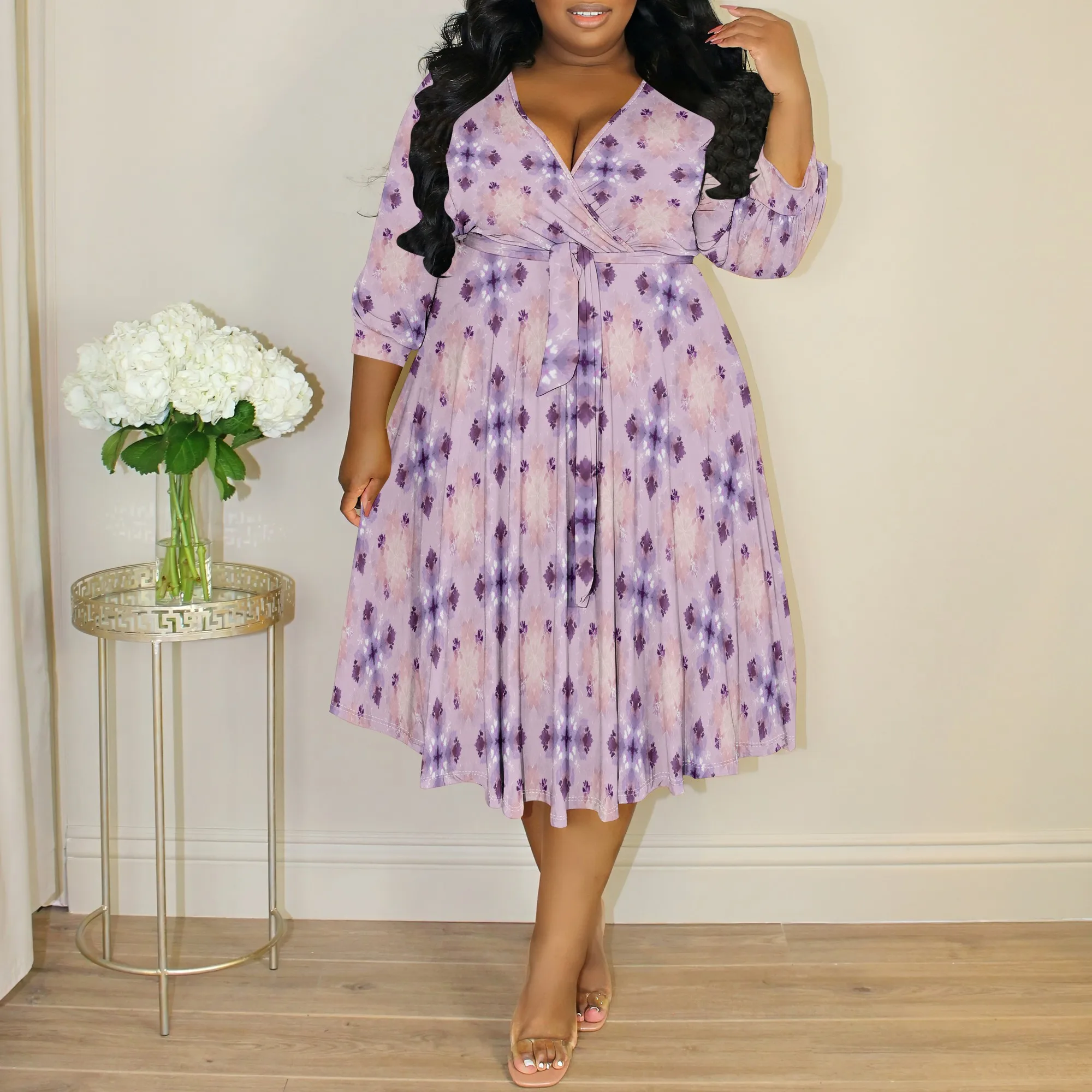 Purple Print Wrap Dress XL-6XL – Plus Size V-Neck Midi for Spring Brunch, Mother's Day or Church Look
Purple Print Wrap Dress XL-6XL – Plus Size V-Neck Midi for Spring Brunch, Mother's Day or Church Look
