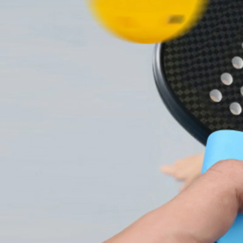 Reusable Silicone Racket Grip Sleeve For Tennis Rackets, Shock-absorbing Sleeve, And Anti-slip Silicone Grip.
Reusable Silicone Racket Grip Sleeve For Tennis Rackets, Shock-absorbing Sleeve, And Anti-slip Silicone Grip.