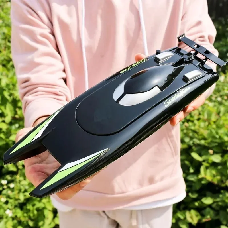 2.4G RC High Speed Racing Boat Waterproof Double Motor Remote Control Professional Speedboat 805 Gifts Toys for boys
2.4G RC High Speed Racing Boat Waterproof Double Motor Remote Control Professional Speedboat 805 Gifts Toys for boys