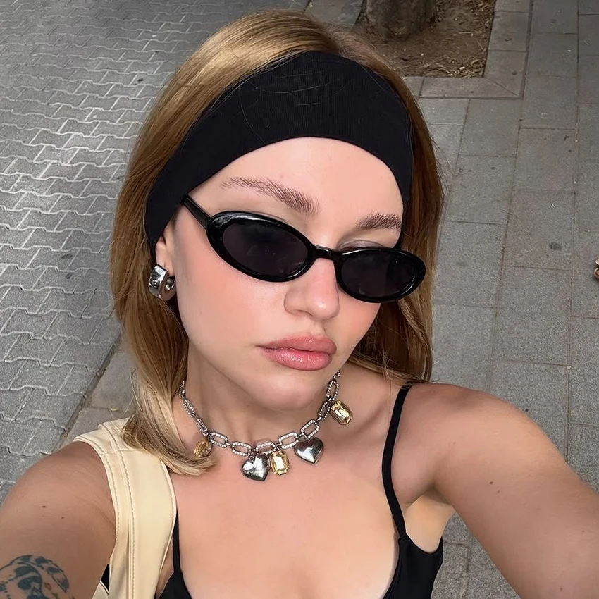 Fashionable oval shaped women's sunglasses retro spicy style sunglasses UV resistant men's punk leopard print sunglasses
Fashionable oval shaped women's sunglasses retro spicy style sunglasses UV resistant men's punk leopard print sunglasses