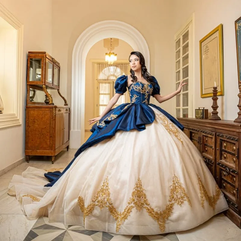 Satin Champagne Quinceanera Dress off-shoulder Golden glitter Decal Layering Long tail vestidos de 15 Quinceanera Customize
Satin Champagne Quinceanera Dress off-shoulder Golden glitter Decal Layering Long tail vestidos de 15 Quinceanera Customize