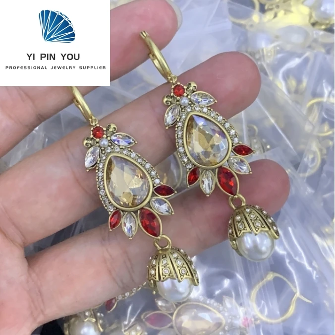 High Quality High-end S925 Noble and Gorgeous Party Eye-catching Zircon Earrings - Anniversary Gift
High Quality High-end S925 Noble and Gorgeous Party Eye-catching Zircon Earrings - Anniversary Gift