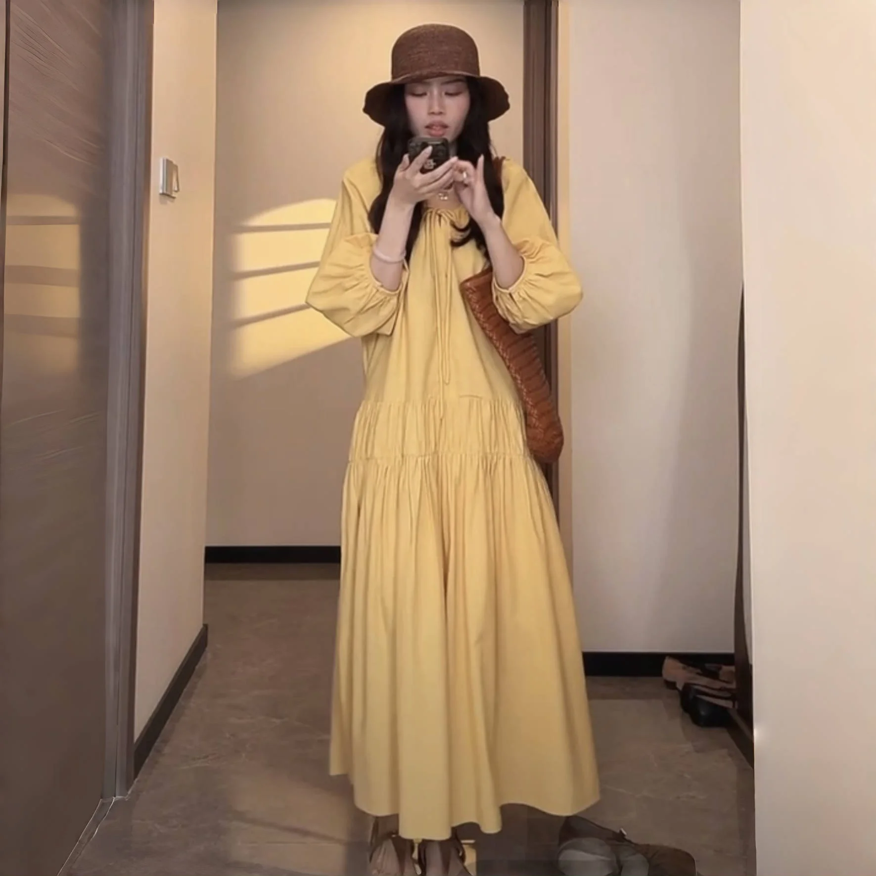 Summer Autumn Oversized Long Dress Women's Elegant Design Lantern Sleeve Maxi Dress Casual Loose Waist Cotton Robe F835
Summer Autumn Oversized Long Dress Women's Elegant Design Lantern Sleeve Maxi Dress Casual Loose Waist Cotton Robe F835