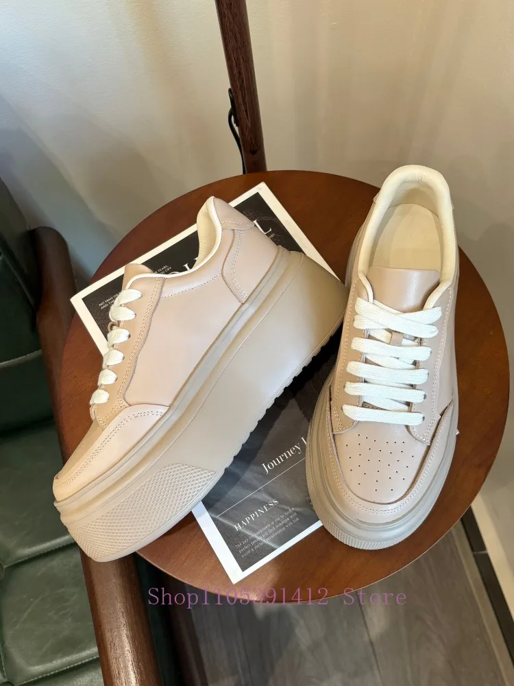 Genuine Leather 7cm Thick-sole Height-increasing Platform Shoes Women Chunky Sneakers Sports Casual Fashion Skate Shoes
Genuine Leather 7cm Thick-sole Height-increasing Platform Shoes Women Chunky Sneakers Sports Casual Fashion Skate Shoes