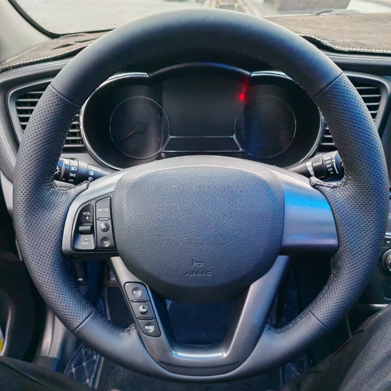 Изготовленный на заказ автомобильный чехол на руль из натуральной кожи для Kia K5 Optima 2008 2009 2010-2013, автомобильный чехол на руль, автомобильный аксессуар
Изготовленный на заказ автомобильный чехол на руль из натуральной кожи для Kia K5 Optima 2008 2009 2010-2013, автомобильный чехол на руль, автомобильный аксессуар