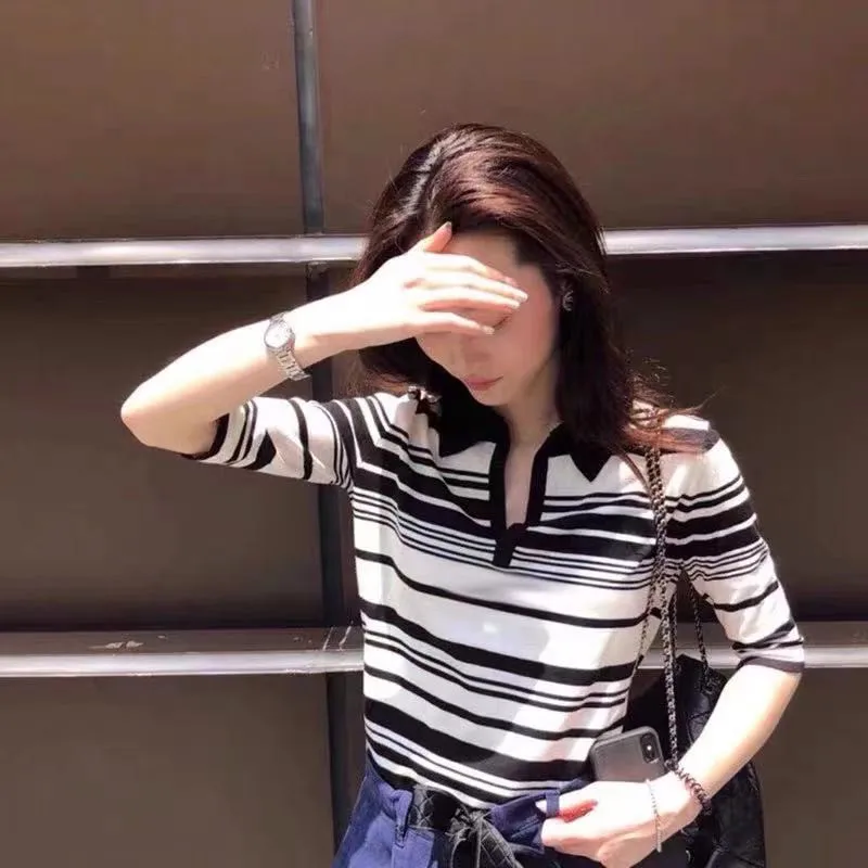 2026 Summer New Women's Short Sleeve Collar Knitted 100% Cotton T-shirt Striped Women's Pullover Short Sleeve Fashion Hot Sale
2026 Summer New Women's Short Sleeve Collar Knitted 100% Cotton T-shirt Striped Women's Pullover Short Sleeve Fashion Hot Sale