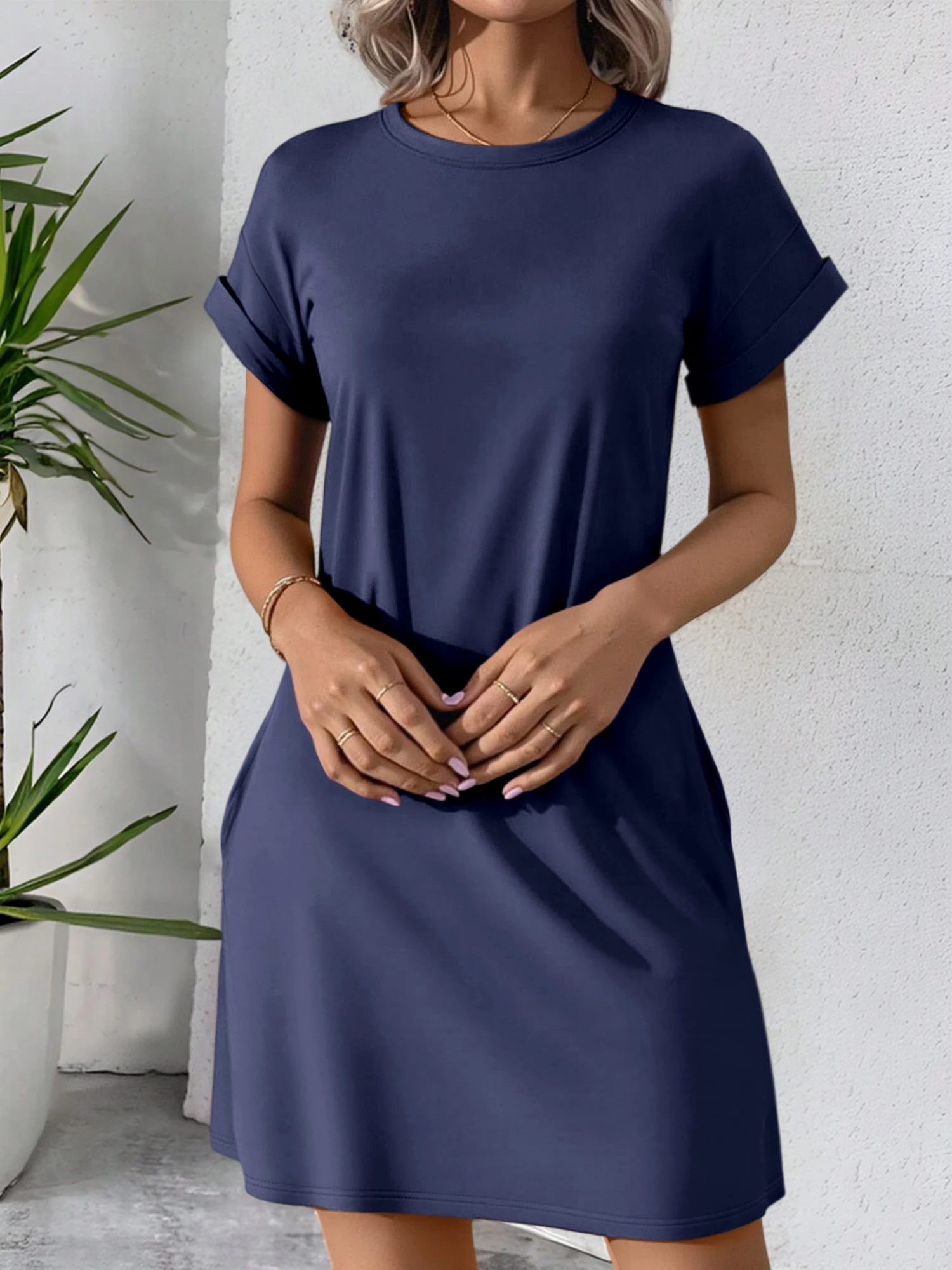 Navy Blue Elegant Solid Color T-Shirt Dress Women Loose Slim Fit Crew Neck Pocket Short Sleeve Dress Workplace Daily Simple Wear
Navy Blue Elegant Solid Color T-Shirt Dress Women Loose Slim Fit Crew Neck Pocket Short Sleeve Dress Workplace Daily Simple Wear