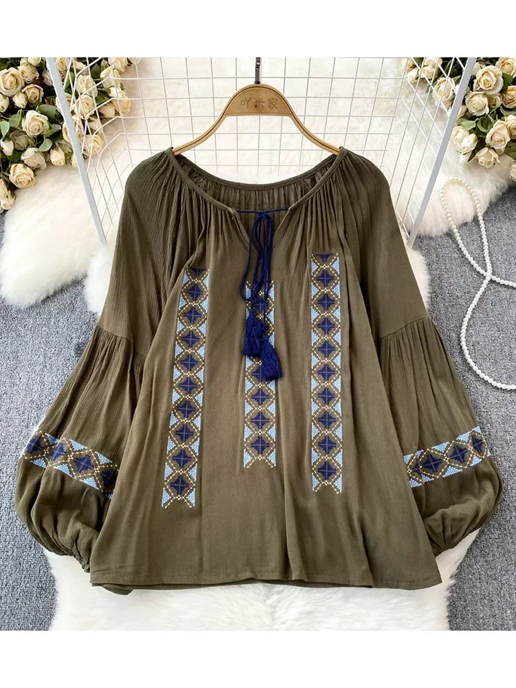 Spring Autumn Blouse Vintage Ethnic Style Lantern Long Sleeved Embroidered V-neck Lace Pullover Cotton Linen Top Women
Spring Autumn Blouse Vintage Ethnic Style Lantern Long Sleeved Embroidered V-neck Lace Pullover Cotton Linen Top Women