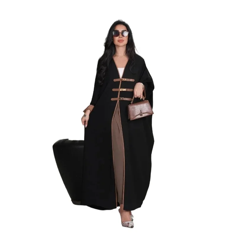 Dubai Fashion Modest Solid Open Kimono Abayas Leather Buckle Long Sleeve Contrast Color Robe Ramadan Muslim Women Robe 2025 New
Dubai Fashion Modest Solid Open Kimono Abayas Leather Buckle Long Sleeve Contrast Color Robe Ramadan Muslim Women Robe 2025 New