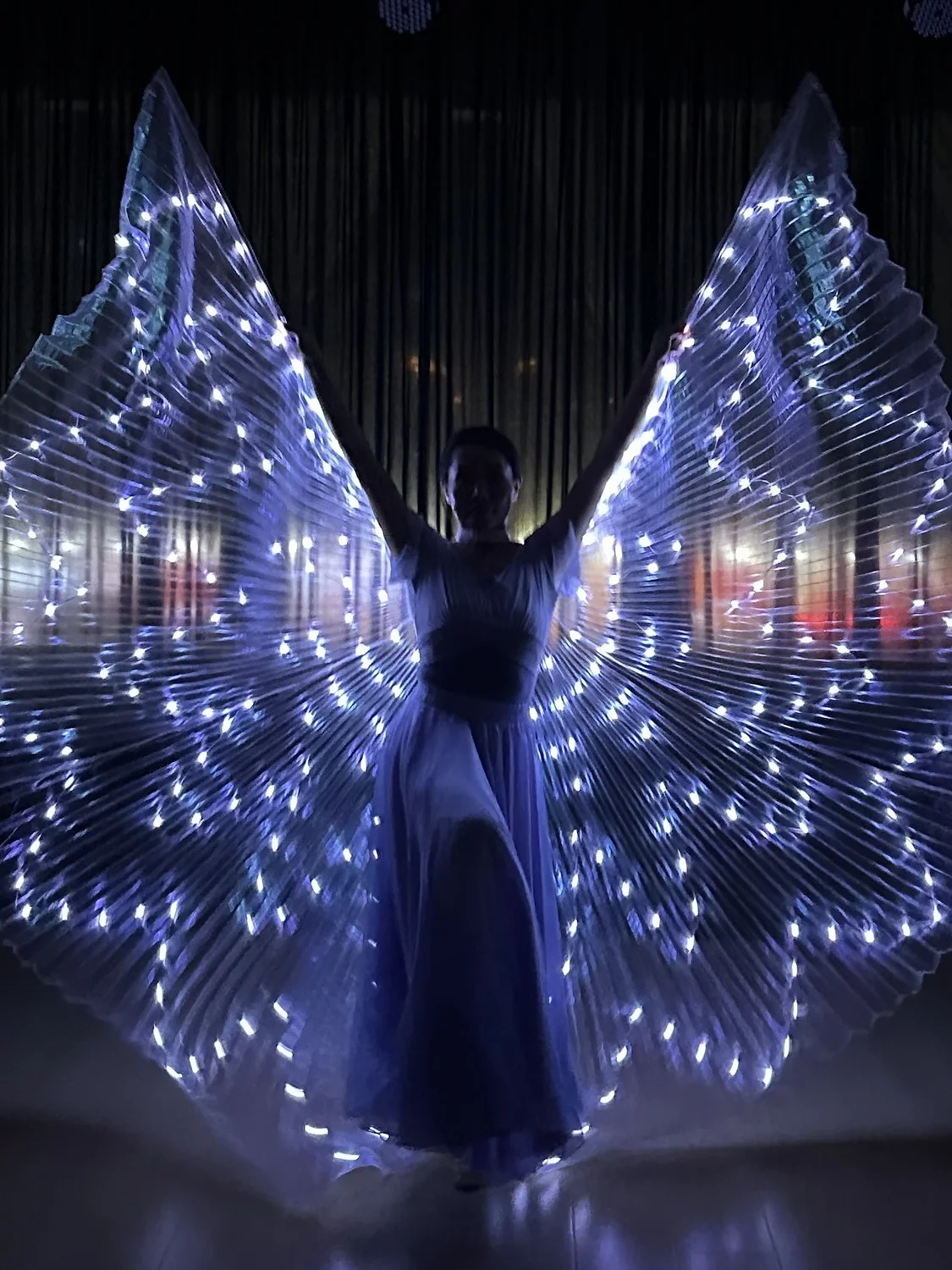 Halloween LED Light Wings Costume Tech Sensation Belly Dance Festival Party Performance Stage Outfit Women's Traditional Clot...
Halloween LED Light Wings Costume Tech Sensation Belly Dance Festival Party Performance Stage Outfit Women's Traditional Clot...