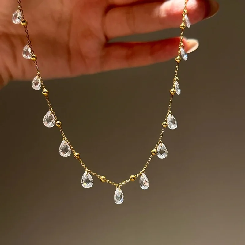Light luxury ice transparent water drop diamond interval round bead tassel necklace exquisite and fashion collar chain jewelry
Light luxury ice transparent water drop diamond interval round bead tassel necklace exquisite and fashion collar chain jewelry