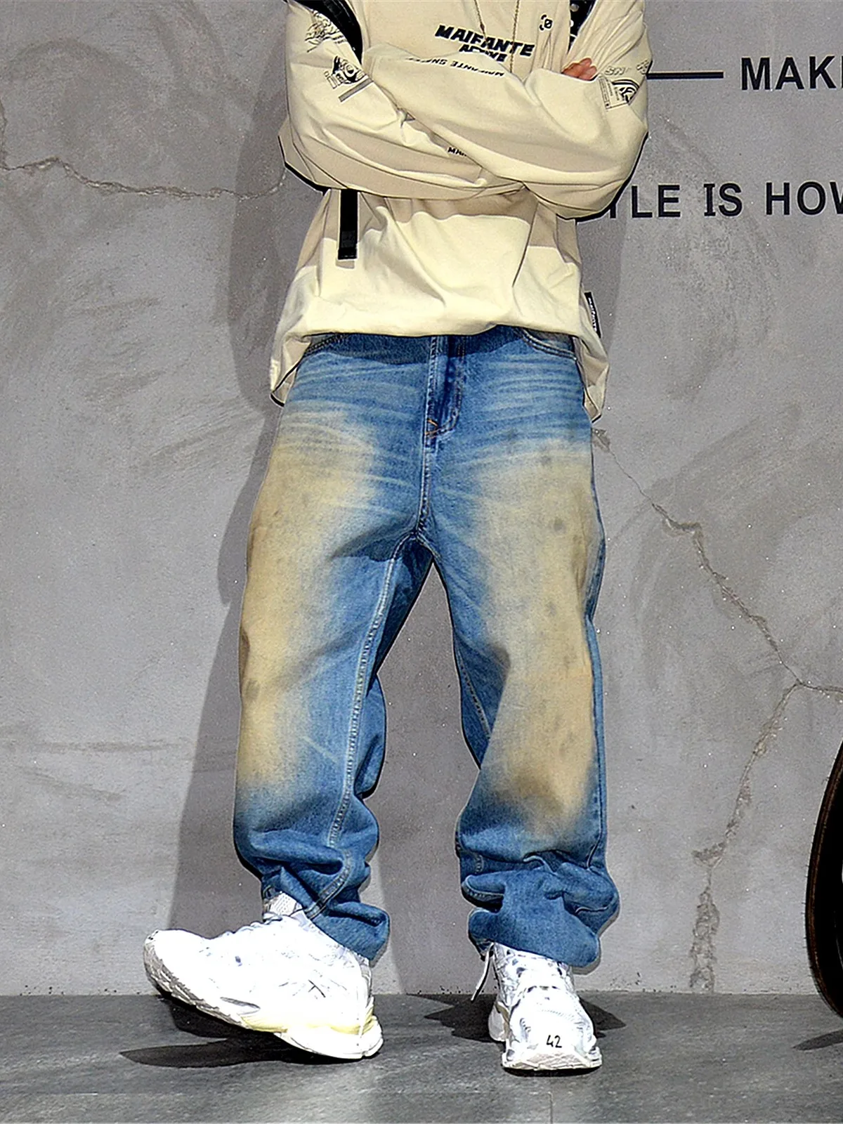Мужские джинсы в американском ретро-стиле, прямые, свободного кроя, с эффектом грязи, повседневные, износостойкие, длинные брюки для молодых мужчин (производство Китай)
Мужские джинсы в американском ретро-стиле, прямые, свободного кроя, с эффектом грязи, повседневные, износостойкие, длинные брюки для молодых мужчин (производство Китай)