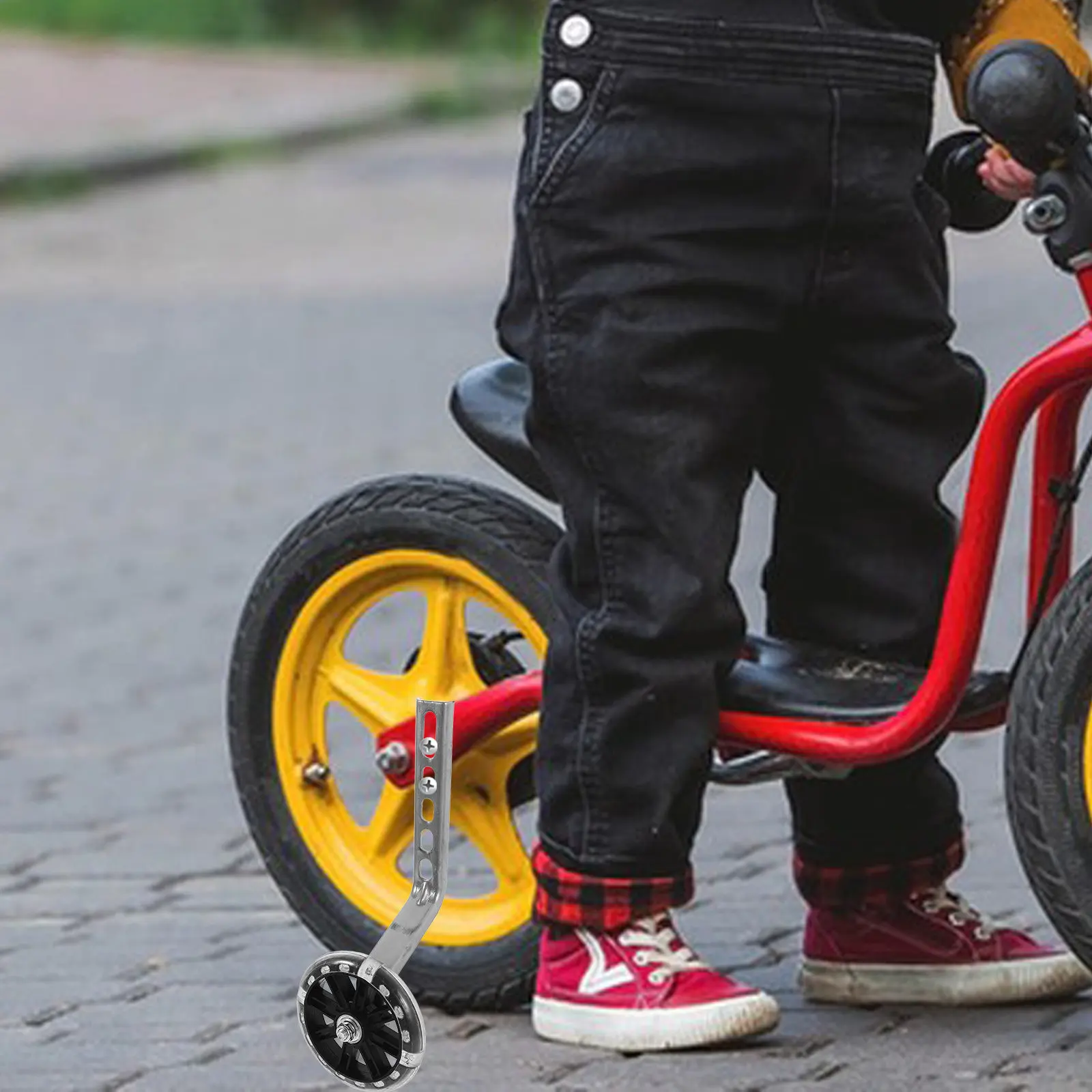 1Set Flashing Auxiliary Wheels for Bike Professional Wear-Resistant Training Wheel with Thick Vertical Support Arm Easy
1Set Flashing Auxiliary Wheels for Bike Professional Wear-Resistant Training Wheel with Thick Vertical Support Arm Easy