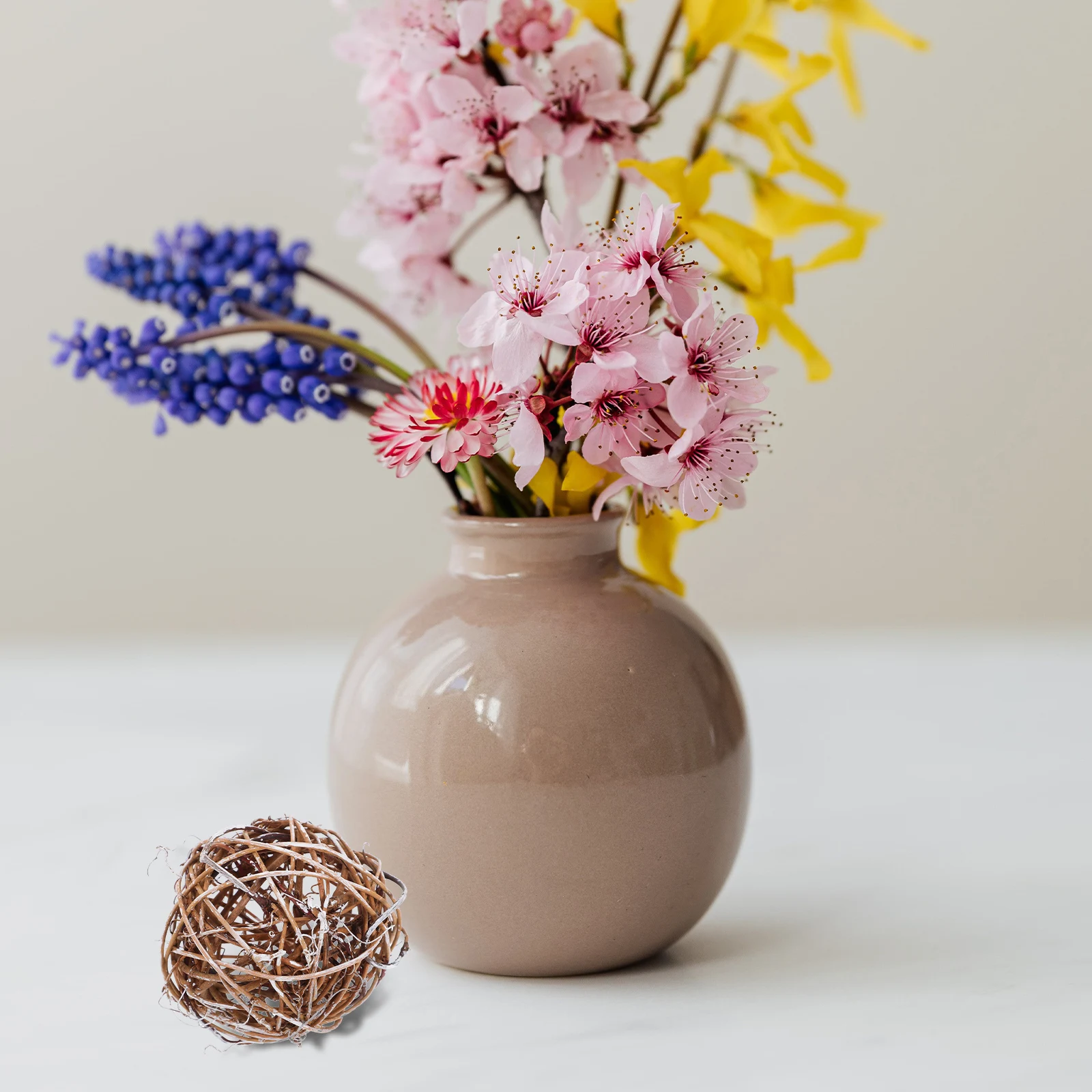 10pcs Rattan Balls Home Wedding Decor Natural Wall Hanging Pendant Decorative Wicker Ball For Living Room Bedroom Centerpiece
10pcs Rattan Balls Home Wedding Decor Natural Wall Hanging Pendant Decorative Wicker Ball For Living Room Bedroom Centerpiece