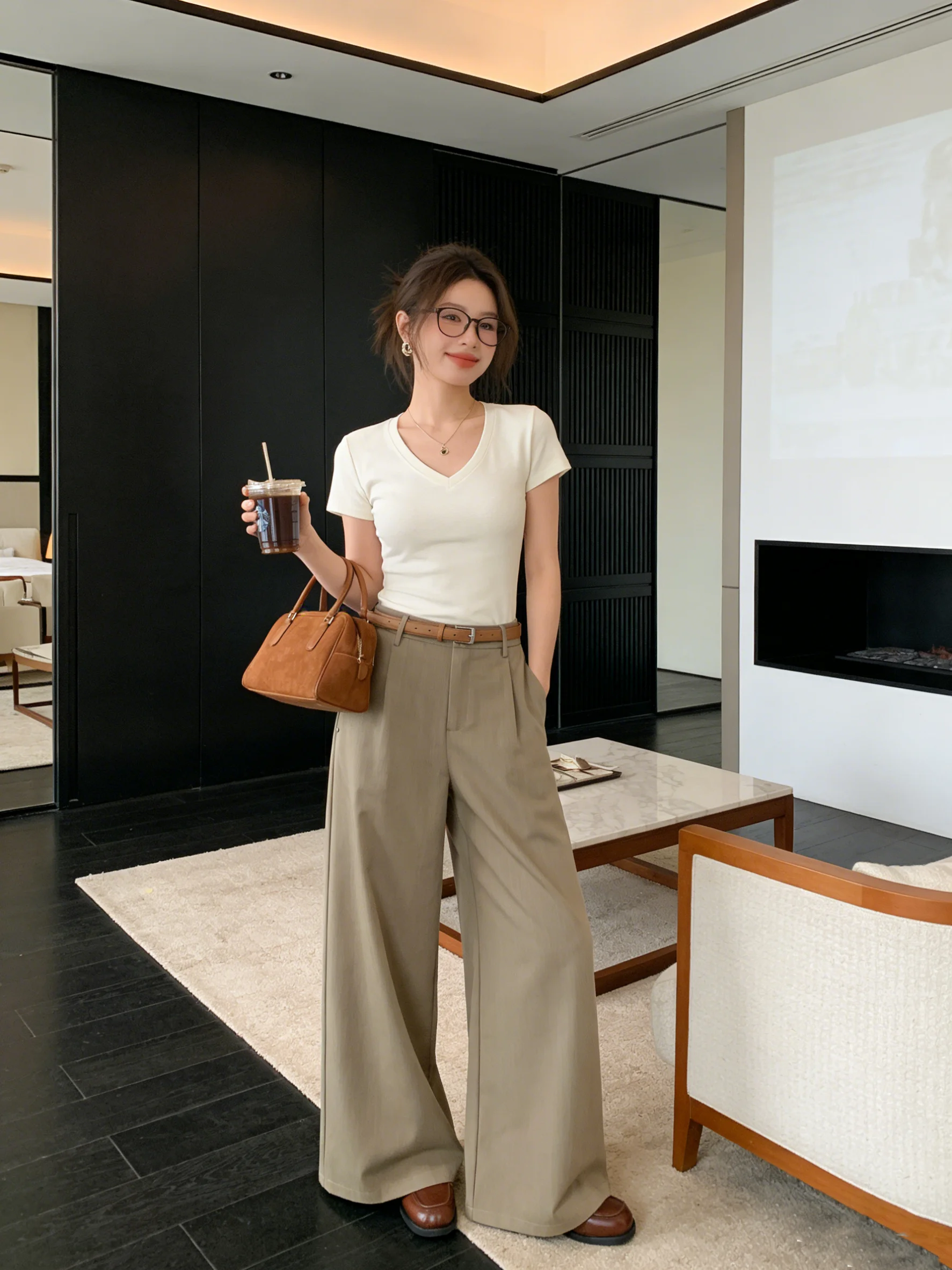 High Waist Khaki Wide Leg Casual Pants Commute Versatile Spring New Style Drape Slimming Korean Style Suit Pants Ladies Casua...
High Waist Khaki Wide Leg Casual Pants Commute Versatile Spring New Style Drape Slimming Korean Style Suit Pants Ladies Casua...