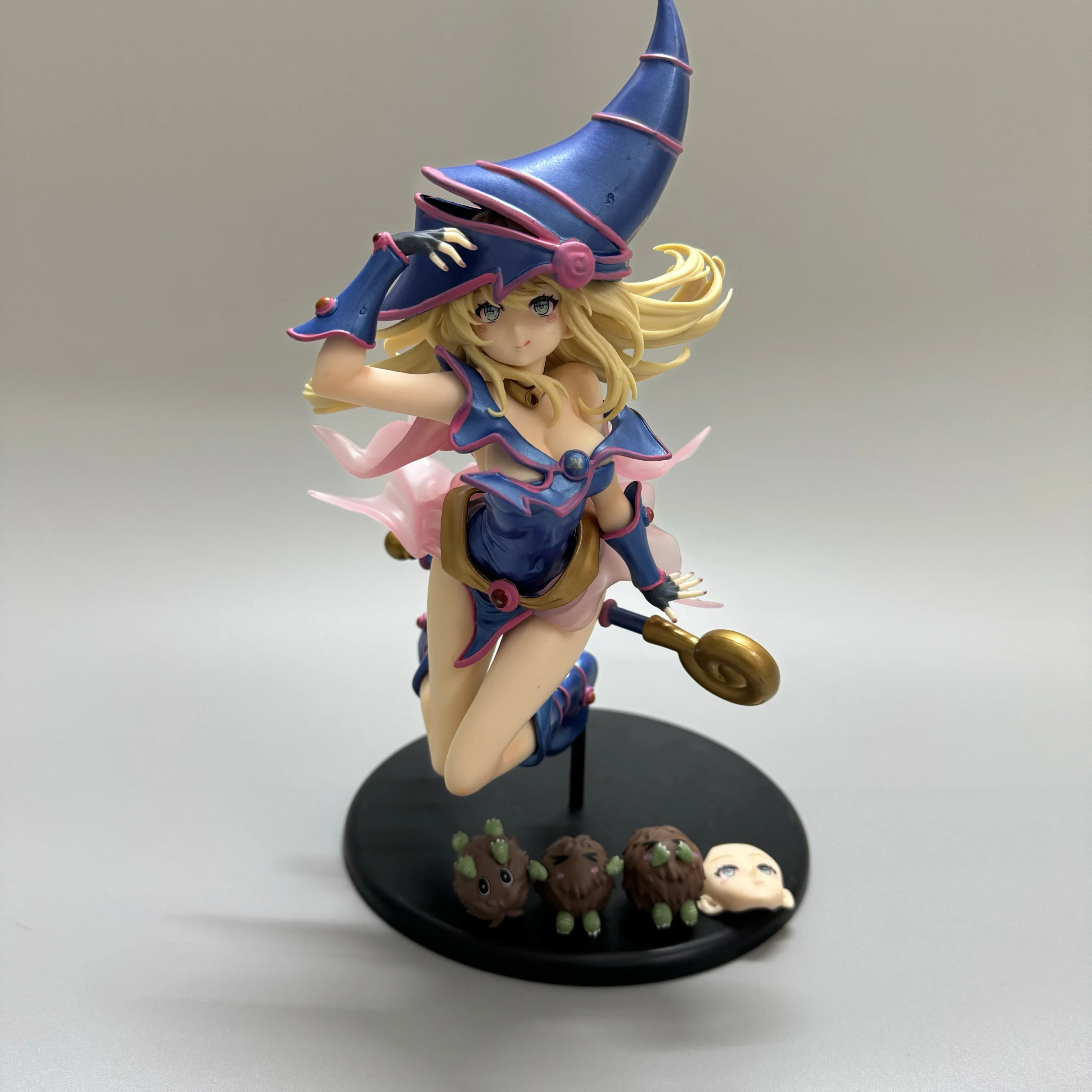 Yu Gi Oh Dark Magician Girl GK Figure Interchangeable Face Kuriboh Magic Hat Anime Peripheral Collectible Desktop Display Statue
Yu Gi Oh Dark Magician Girl GK Figure Interchangeable Face Kuriboh Magic Hat Anime Peripheral Collectible Desktop Display Statue