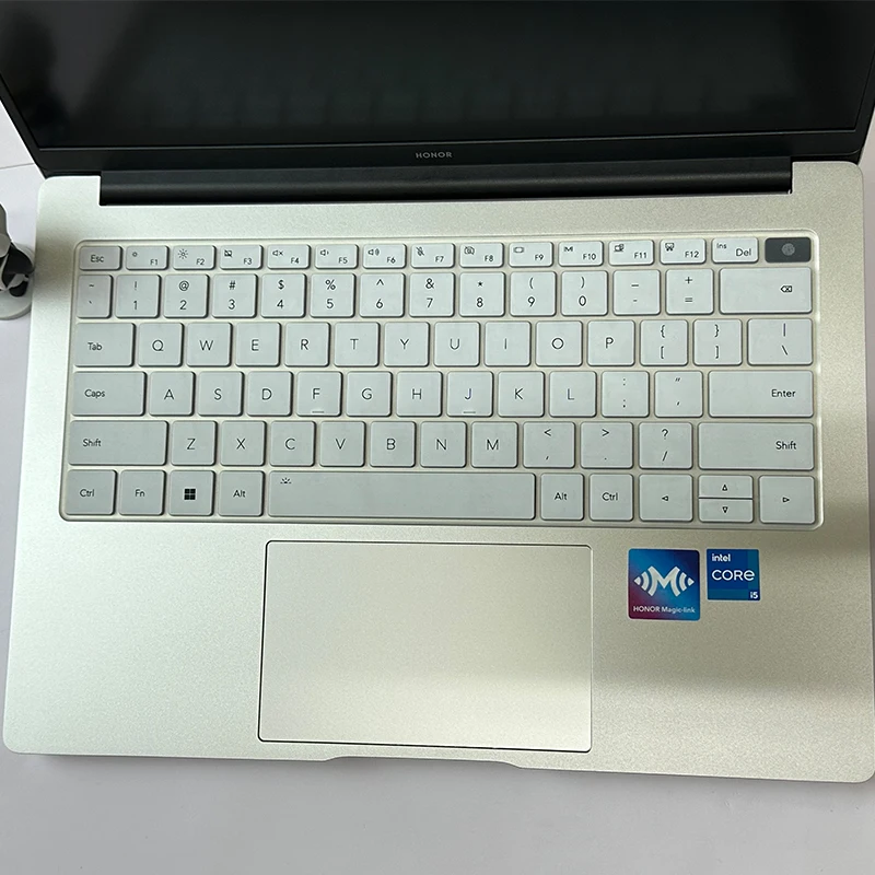 Силиконовый чехол для клавиатуры ноутбука Honor MagicBook Art 14 2024/Honor MagicBook X 14 2024 2022 2023/MagicBook 14 2022
Силиконовый чехол для клавиатуры ноутбука Honor MagicBook Art 14 2024/Honor MagicBook X 14 2024 2022 2023/MagicBook 14 2022