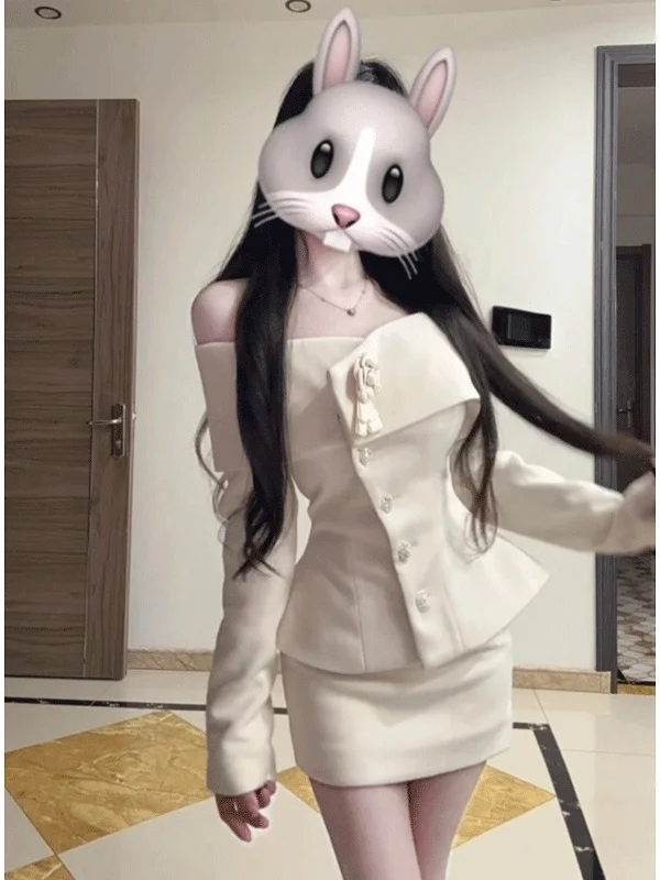 Elegant One-Piece Outfit Unique Beautiful One-Shoulder Top And Halter Skirt Two-Piece Set Spring Comfortable Fashionable Wome...
Elegant One-Piece Outfit Unique Beautiful One-Shoulder Top And Halter Skirt Two-Piece Set Spring Comfortable Fashionable Wome...