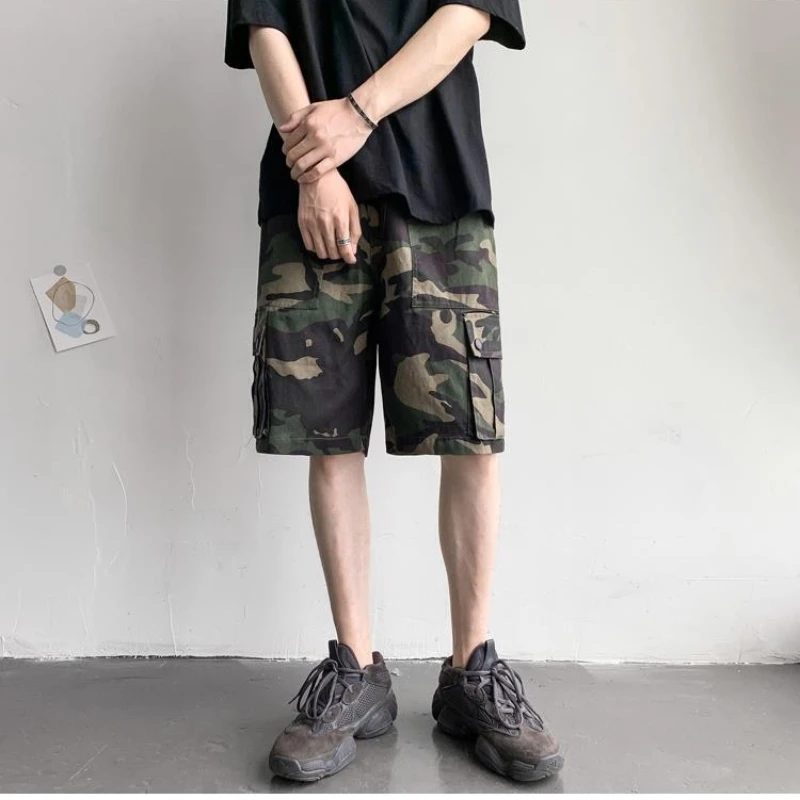 Камуфляжные мужские повседневные летние прямые свободные японские универсальные пляжные шорты
Камуфляжные мужские повседневные летние прямые свободные японские универсальные пляжные шорты