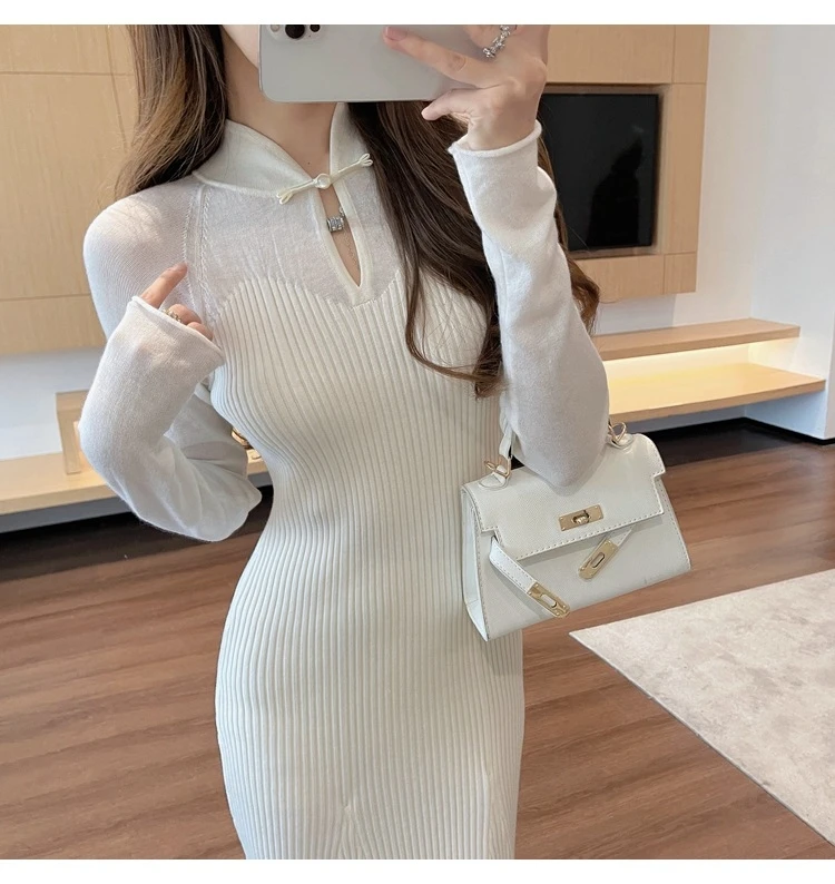 High-End Knitted Long-Sve Dr with Button Detail Fi-Tail Skirt New Chinese Sle Ele Lady Faion Autumn Winter Ne...
High-End Knitted Long-Sve Dr with Button Detail Fi-Tail Skirt New Chinese Sle Ele Lady Faion Autumn Winter Ne...