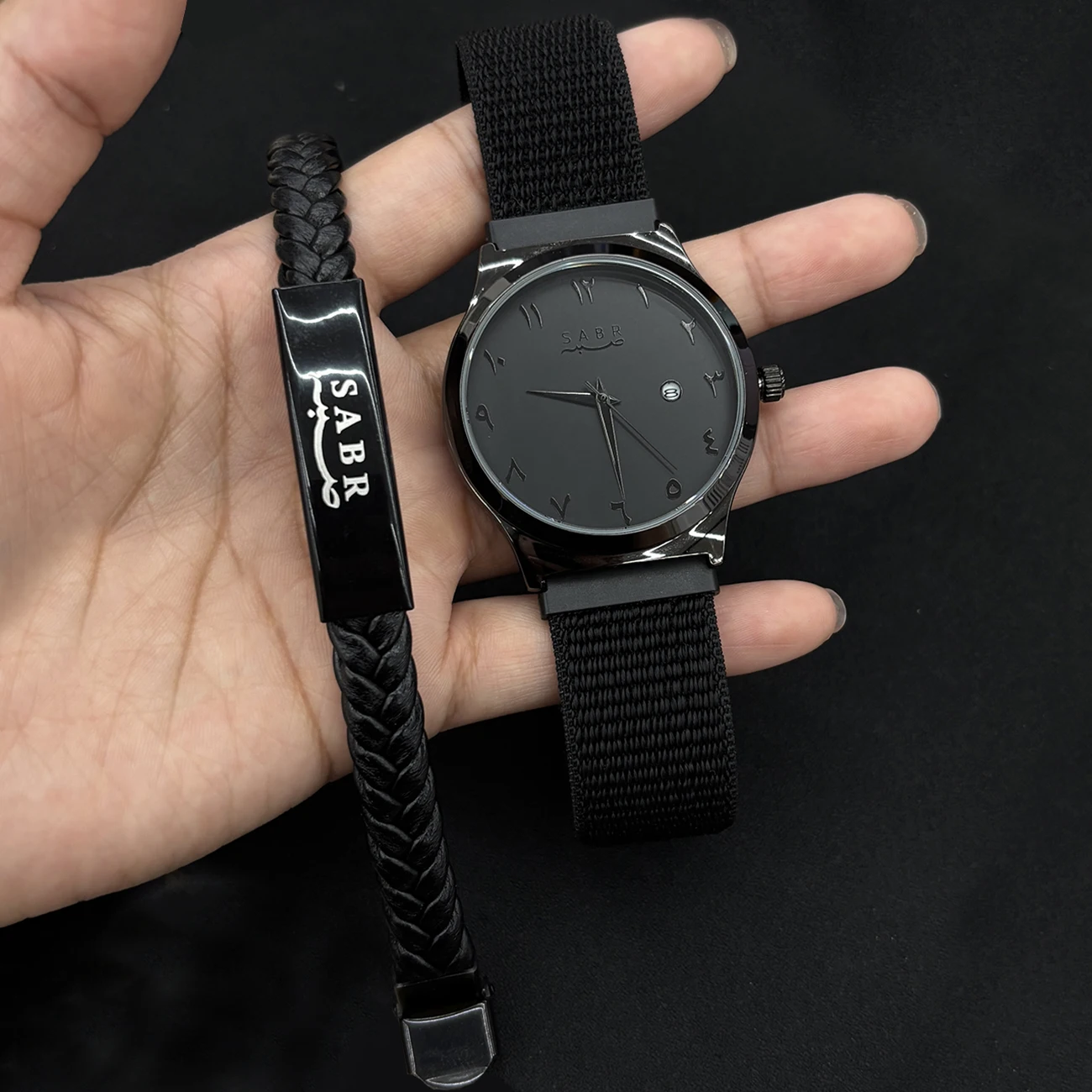 High-End Lightweight and Fashionable Arabic Digital Quartz Watch Nylon Strap Wristwatch+Bracelet Gift Set
High-End Lightweight and Fashionable Arabic Digital Quartz Watch Nylon Strap Wristwatch+Bracelet Gift Set