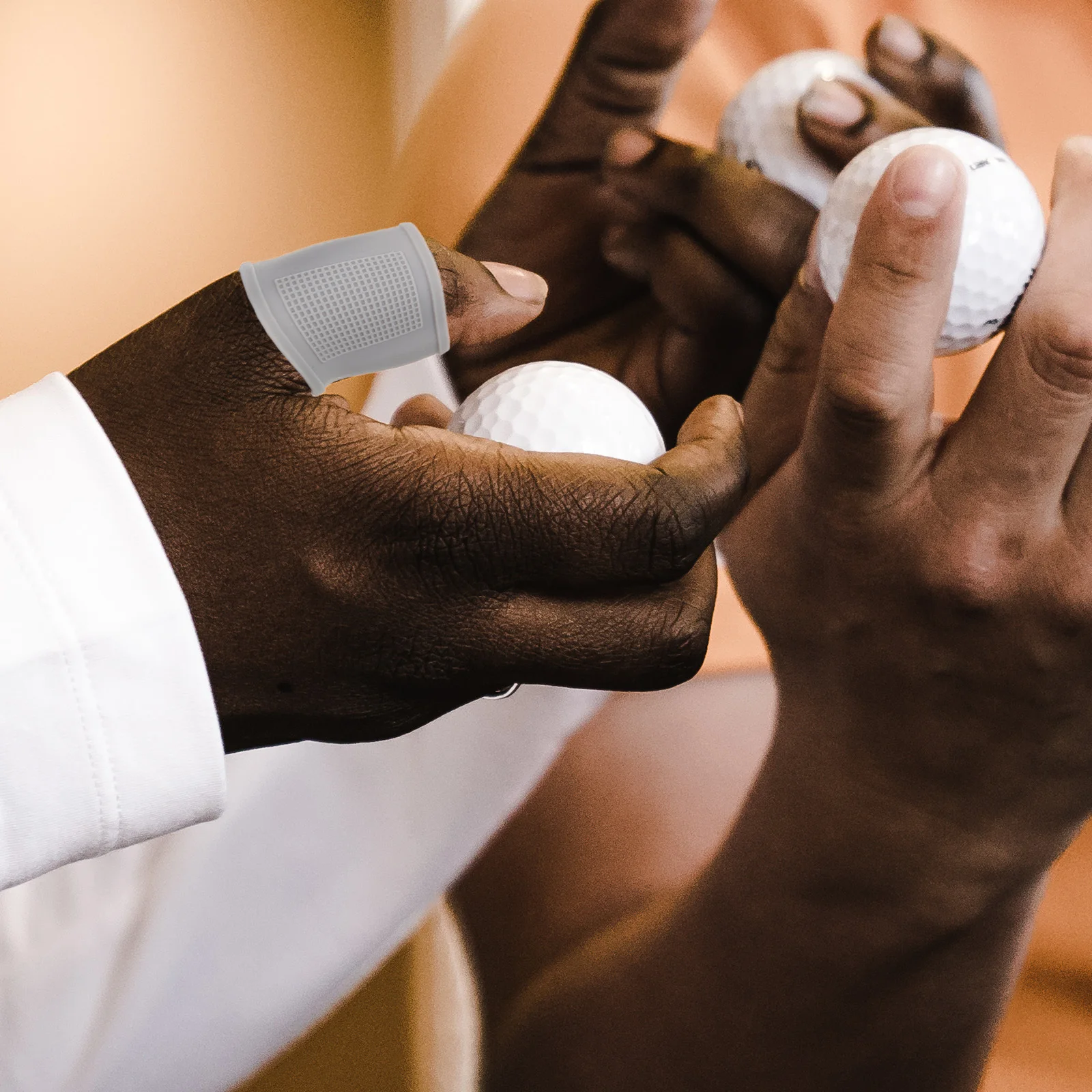 8Pcs Soft Flexible Finger Guards for Sports Protection Callus Blister Prevention Ideal for Golf Fishing Volleyball Activities
8Pcs Soft Flexible Finger Guards for Sports Protection Callus Blister Prevention Ideal for Golf Fishing Volleyball Activities