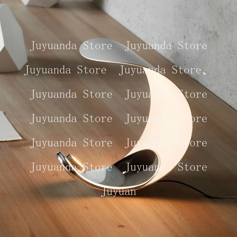 Moon Table Lamp Design Sense Simple Bedroom Crescent Moon Atmosphere Touch Creative C-shaped
Moon Table Lamp Design Sense Simple Bedroom Crescent Moon Atmosphere Touch Creative C-shaped