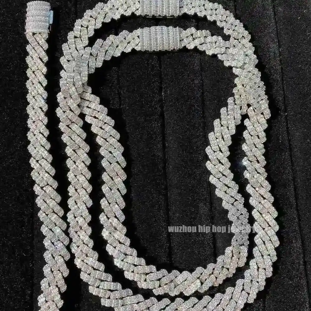 Custom Bling Hiphop Chain 18mm Width Box Clasp S925 Silver 2 Rows Fine Baguette Cut Moissanite Cuban Chain Necklace for Men
Custom Bling Hiphop Chain 18mm Width Box Clasp S925 Silver 2 Rows Fine Baguette Cut Moissanite Cuban Chain Necklace for Men