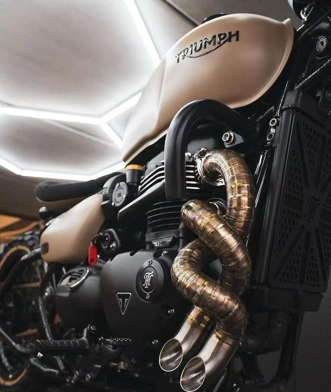 For Triumph Bonneville Bobber 2023-2025 Motorcycle modification exhaust ti alloy exhaust suitable for Triumph Bonneville Bobber
For Triumph Bonneville Bobber 2023-2025 Motorcycle modification exhaust ti alloy exhaust suitable for Triumph Bonneville Bobber