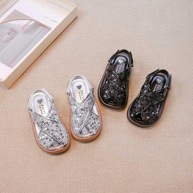 2024 Summer New Children Sandals for Girls Fashion Elegant Princess Glitter Soft Sole Comfortable Casual Versatile Beach Shoes
2024 Summer New Children Sandals for Girls Fashion Elegant Princess Glitter Soft Sole Comfortable Casual Versatile Beach Shoes