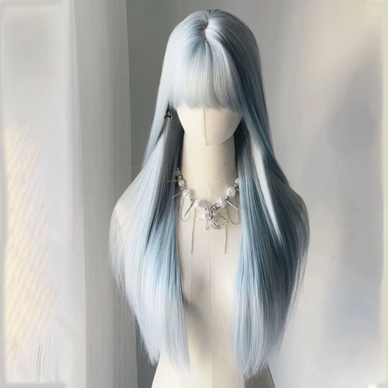 Women's Long Straight Wig with Middle Part & Air Bangs Light Blue Heat Resistant Synthetic Hair for Daily Wear & Cosplay
Women's Long Straight Wig with Middle Part & Air Bangs Light Blue Heat Resistant Synthetic Hair for Daily Wear & Cosplay