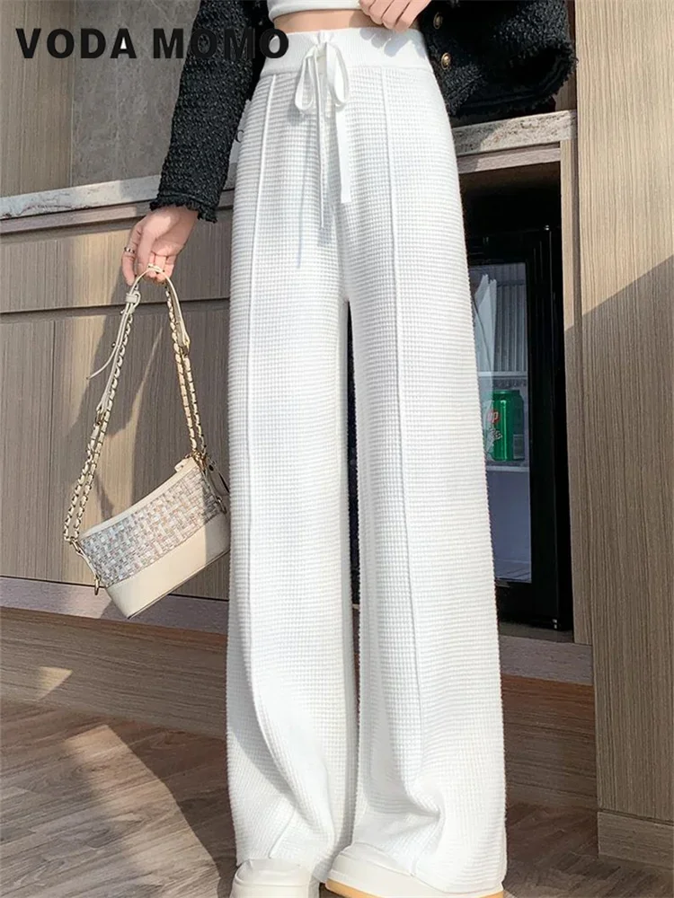 Летние тонкие ледяные шелковые повседневные элегантные свободные драпированные прямые повседневные брюки с высокой талией, плиссированные широкие брюки, женские вафельные клетчатые брюки
Летние тонкие ледяные шелковые повседневные элегантные свободные драпированные прямые повседневные брюки с высокой талией, плиссированные широкие брюки, женские вафельные клетчатые брюки
