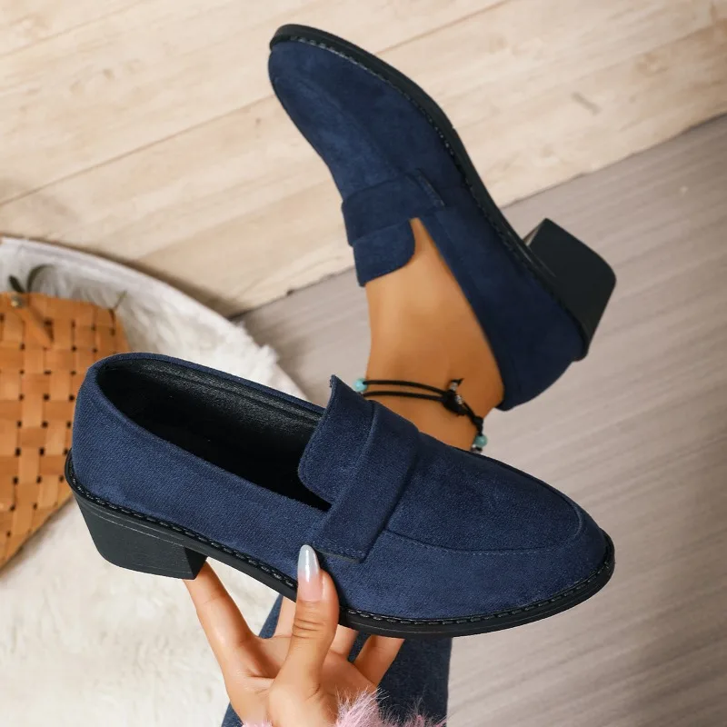 Leopard Color Block Women's Casual Shoes 2026 Autumn Winter New Style Pointed Mid Heel Polyurethane Sole Rubber Upper China Made
Leopard Color Block Women's Casual Shoes 2026 Autumn Winter New Style Pointed Mid Heel Polyurethane Sole Rubber Upper China Made