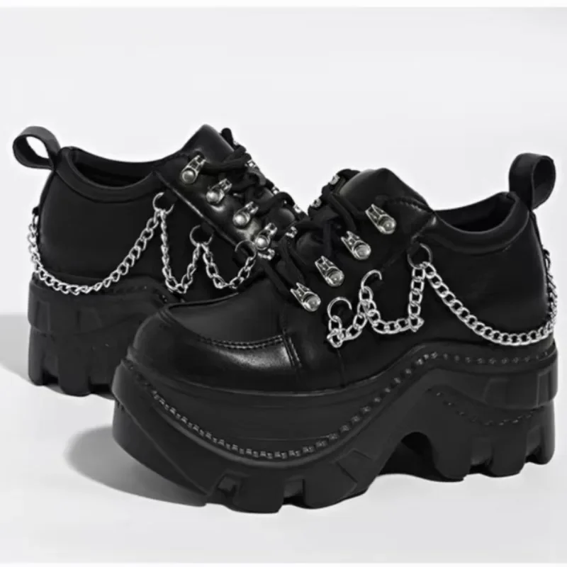 Нишевый дизайн, черный металл в стиле панк, 2026, новые туфли на толстой подошве с увеличивающим рост и цепочкой на каблуке, женская обувь для ролевых игр
Нишевый дизайн, черный металл в стиле панк, 2026, новые туфли на толстой подошве с увеличивающим рост и цепочкой на каблуке, женская обувь для ролевых игр