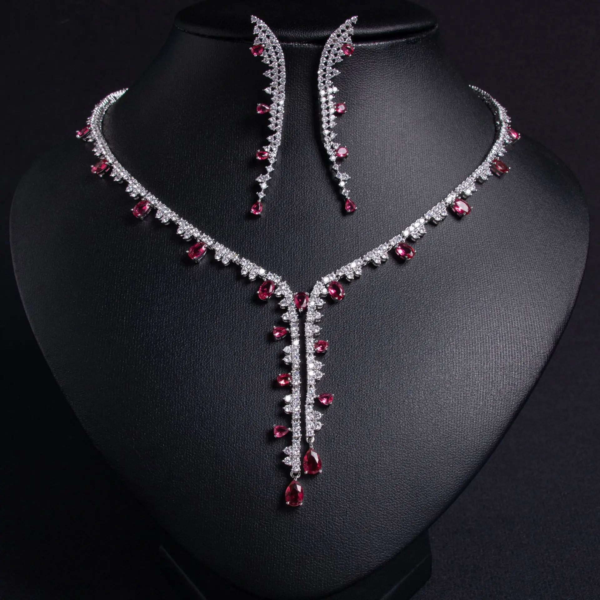 Bright Yali People Popular Electroplating Thick Silver Bridal Jewelry Necklace Set Wedding Dress Accessories Simple Necklace
Bright Yali People Popular Electroplating Thick Silver Bridal Jewelry Necklace Set Wedding Dress Accessories Simple Necklace