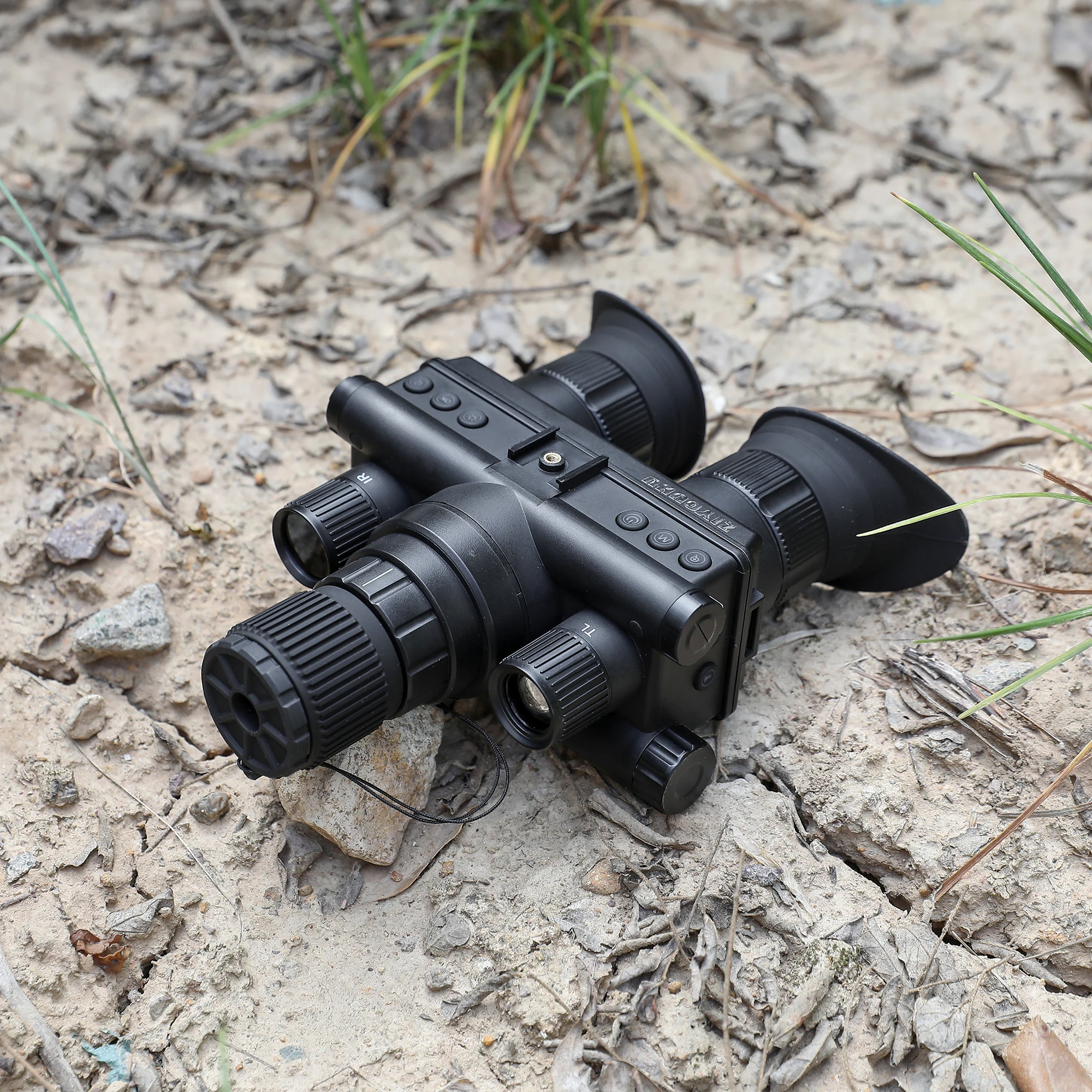 OHB-R5 1080P HD Helmet Night Vision Digital Binoculars with IR & Tacticle Flashlight 600M Long Range Night Hunting Observation
OHB-R5 1080P HD Helmet Night Vision Digital Binoculars with IR & Tacticle Flashlight 600M Long Range Night Hunting Observation