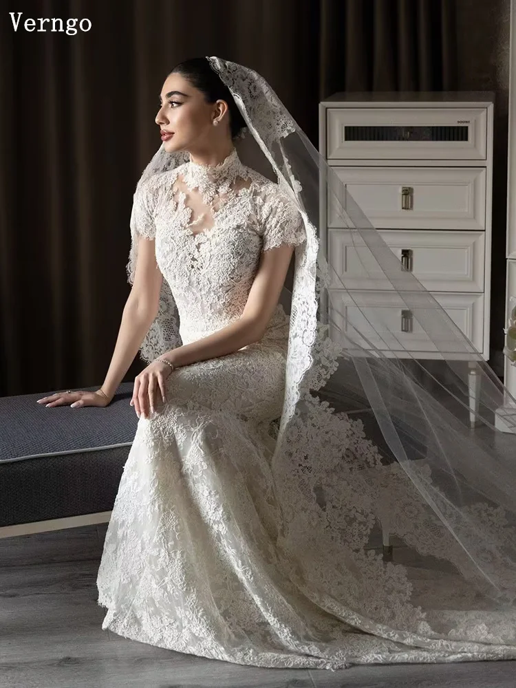 Verngo Simple Satin Short Wedding Dresses Puff Long Sleeves Square Collar Country Above Knee Bride Party Gown Robe de mariage
Verngo Simple Satin Short Wedding Dresses Puff Long Sleeves Square Collar Country Above Knee Bride Party Gown Robe de mariage
