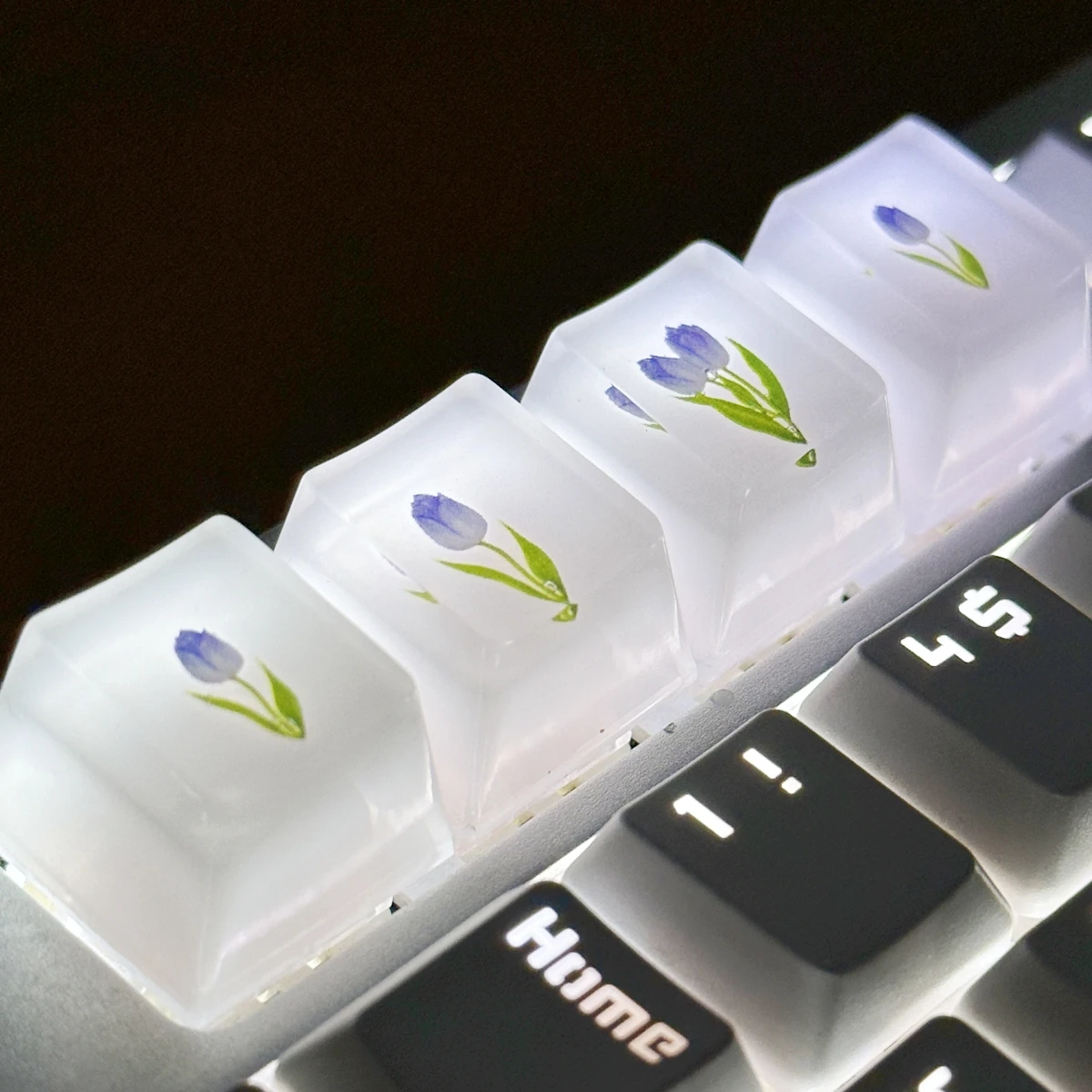 Tulip Cross Mechanical keyboard Accessory keycap DIY resin high penetration keycap
Tulip Cross Mechanical keyboard Accessory keycap DIY resin high penetration keycap