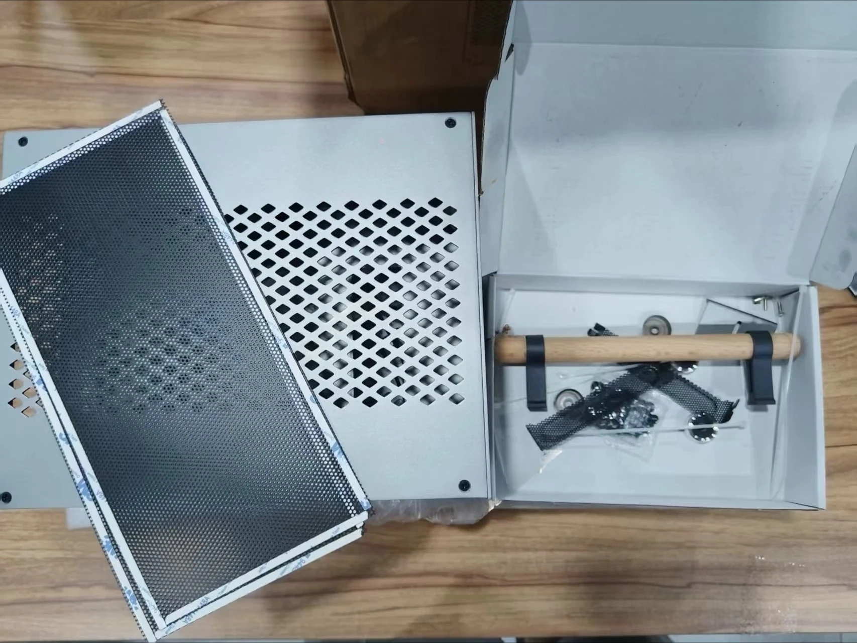 P16miniA4 Portable Portable Small 1U All Aluminum ITX Small Main Case Desktop Computer Case
P16miniA4 Portable Portable Small 1U All Aluminum ITX Small Main Case Desktop Computer Case