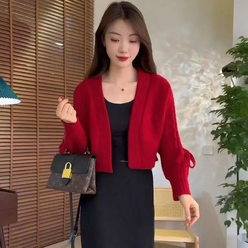 Advanced Women Loose Short Knitted Sweater Ladies Long Sleeves Knit Tops Spring Autumn Female Solid Color Sweater Cardigan
Advanced Women Loose Short Knitted Sweater Ladies Long Sleeves Knit Tops Spring Autumn Female Solid Color Sweater Cardigan