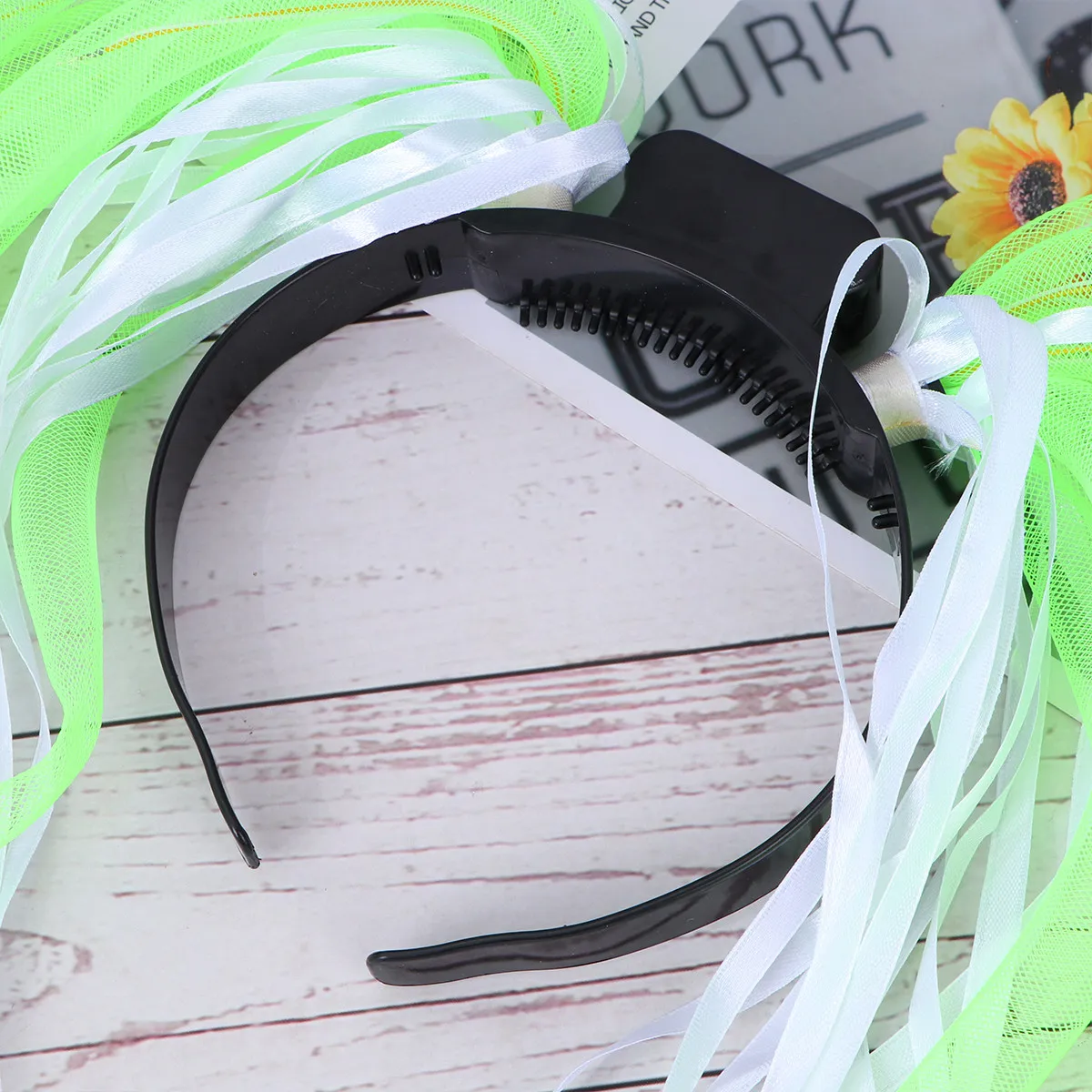 Glow Headband Flashing Led Hair Extensions Tube Pigtail Green Light Up Party Hairband For Night Events Flash Braid Led
Glow Headband Flashing Led Hair Extensions Tube Pigtail Green Light Up Party Hairband For Night Events Flash Braid Led