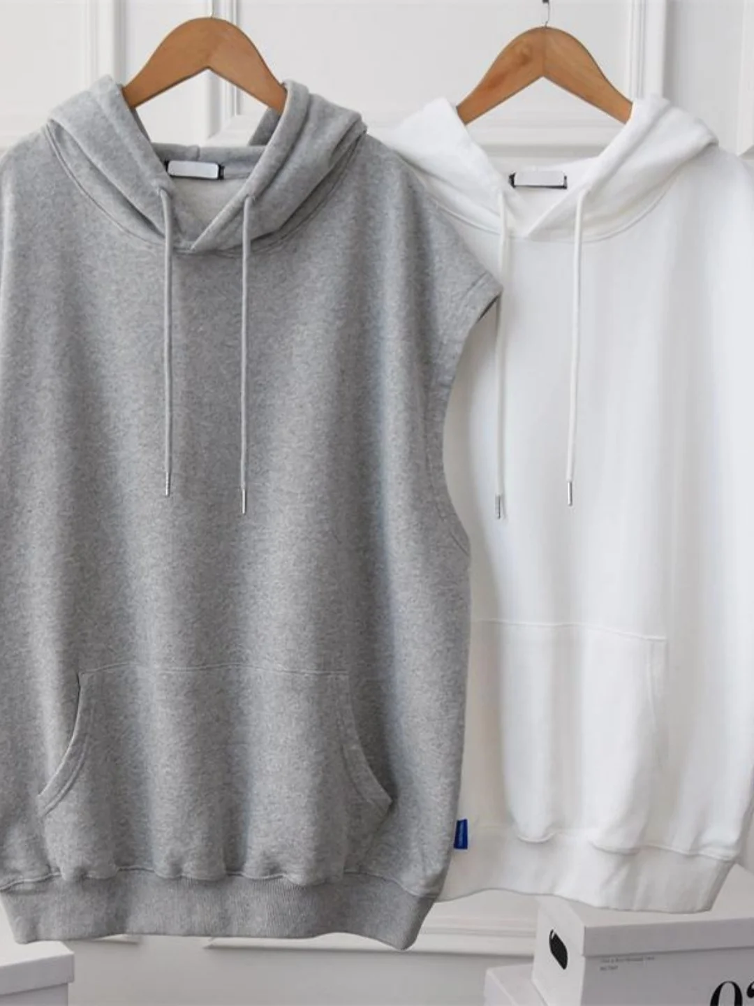 plus Size Hoodie Vest Cover Belly Oversize Loose Fit Casual Layering Fall Collection Comfortable Breathable Women's Sweater
plus Size Hoodie Vest Cover Belly Oversize Loose Fit Casual Layering Fall Collection Comfortable Breathable Women's Sweater