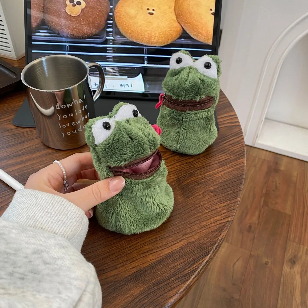 Zipper Creative Open Mouth Frog Coin Purse Wallet Furry Funny Frog Plush Money Bag Soft Cute Frog Earphone Bag Girls
Zipper Creative Open Mouth Frog Coin Purse Wallet Furry Funny Frog Plush Money Bag Soft Cute Frog Earphone Bag Girls