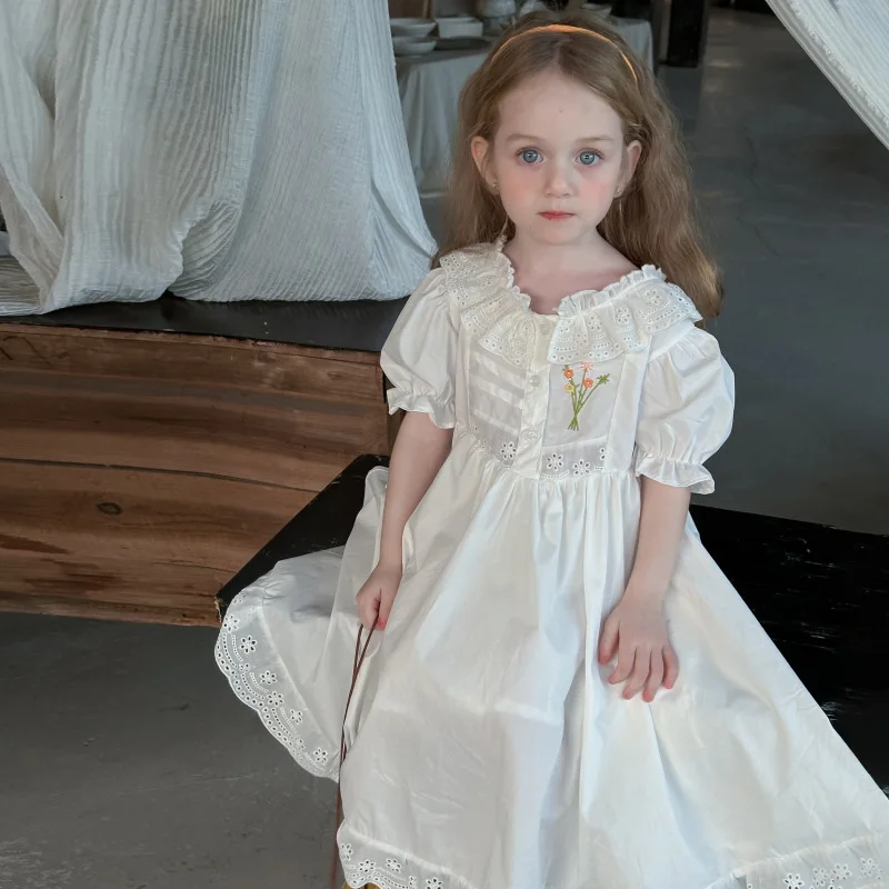 Korean Girls' Princess Dress with Lace Collar and Bubble Short Sleeved Summer Flower Kids Outerwear White Skirt
Korean Girls' Princess Dress with Lace Collar and Bubble Short Sleeved Summer Flower Kids Outerwear White Skirt