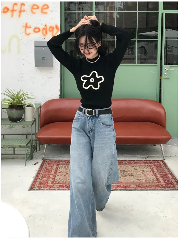 Retro American round Neck Knitted Sweater Women's Spring Irregular Flower Embroidery Black Slim Long Sleeve Top
Retro American round Neck Knitted Sweater Women's Spring Irregular Flower Embroidery Black Slim Long Sleeve Top